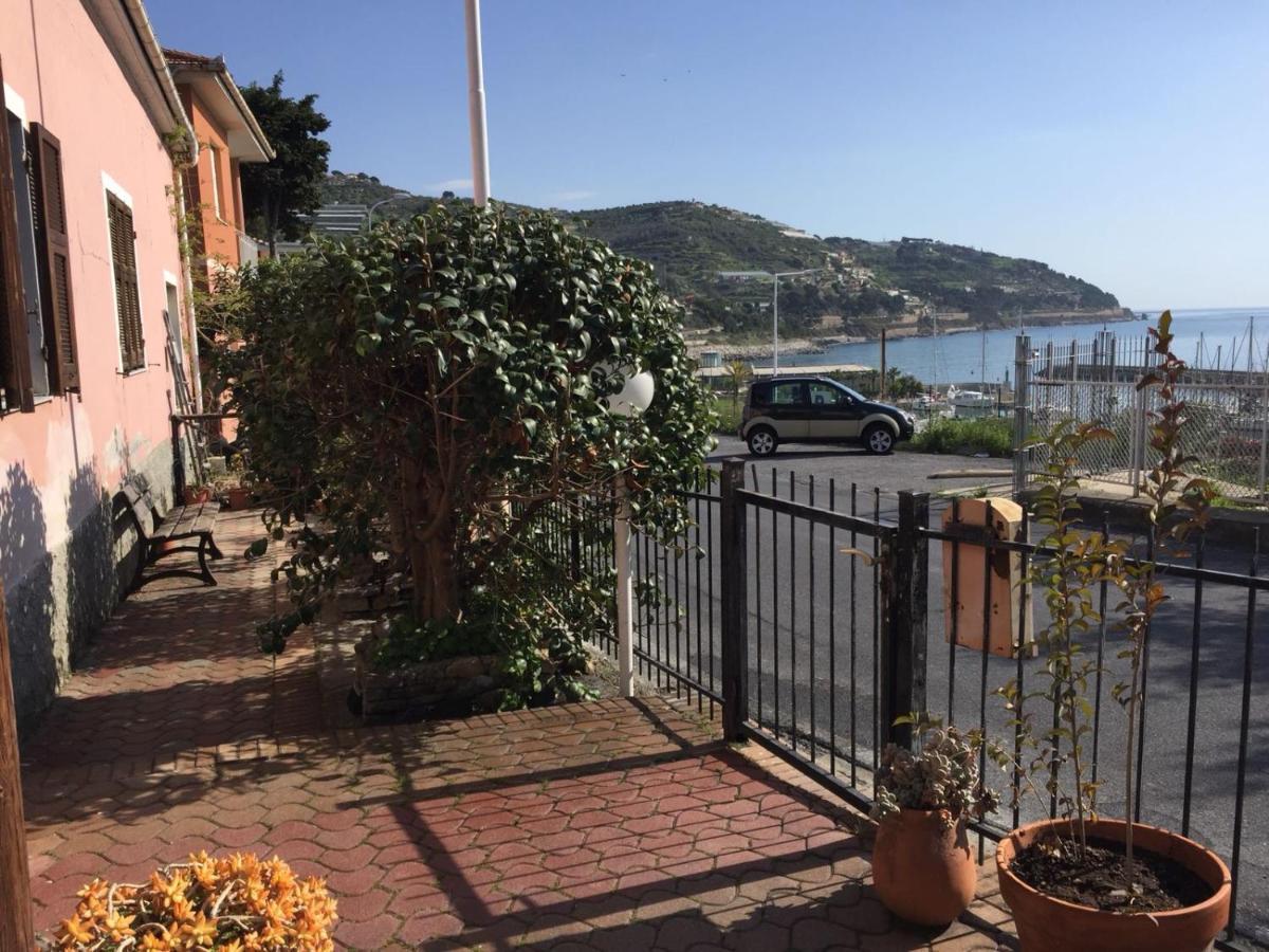 Villa Froggy House San Lorenzo al Mare Exterior foto